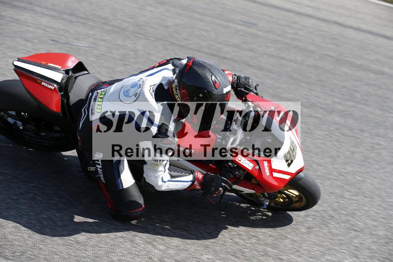 /45 10.08.2025 Plüss Moto Sport ADR/Freies Fahren/988